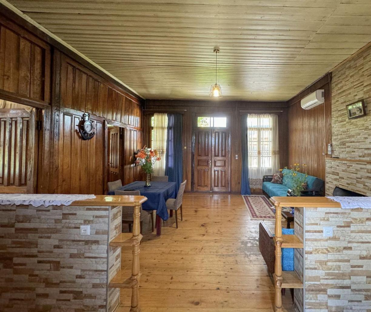 Martvili Guest House Oasis Eksteriør bilde